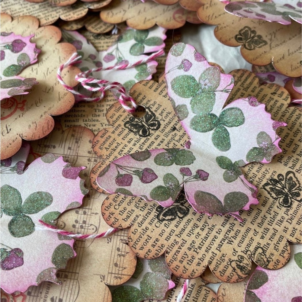 20 Pcs W/ Tie Scalloped Gift Tags Butterflies 3D Vintage Distressed Musical Note